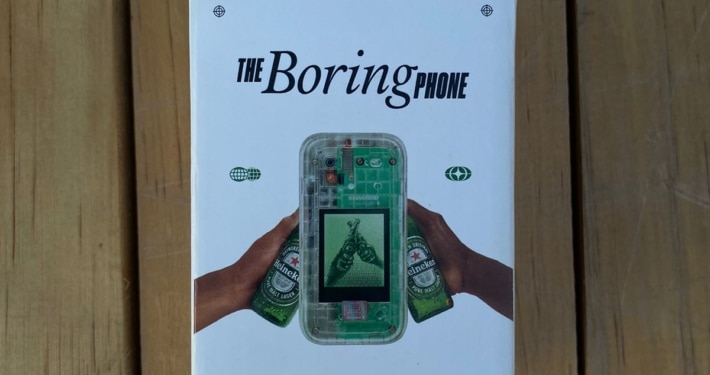 Cartl de The Boring Phone