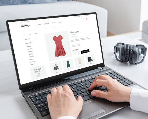 wordpress ecommerce tienda online en pantalla de comuputadora